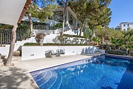 Hochwertige Mallorca Villa mit Pool und Sonnenterrassen